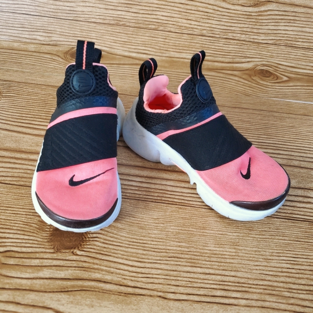 Toddler Girls Nike Shoes